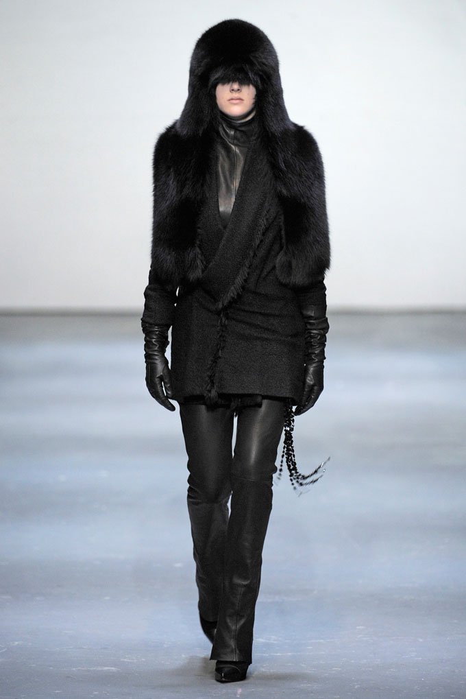 AW 0910 Look2