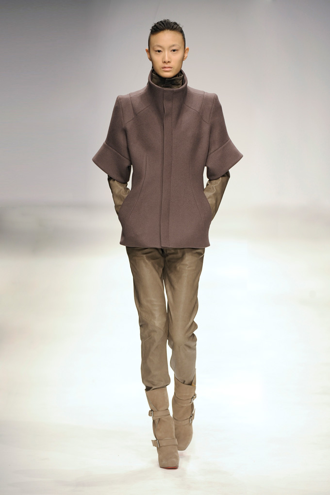 AW 1011 Look 10