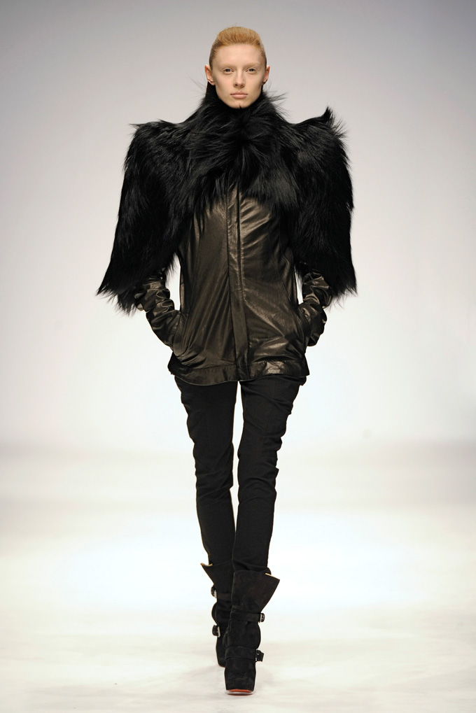 AW 1011 Look 24