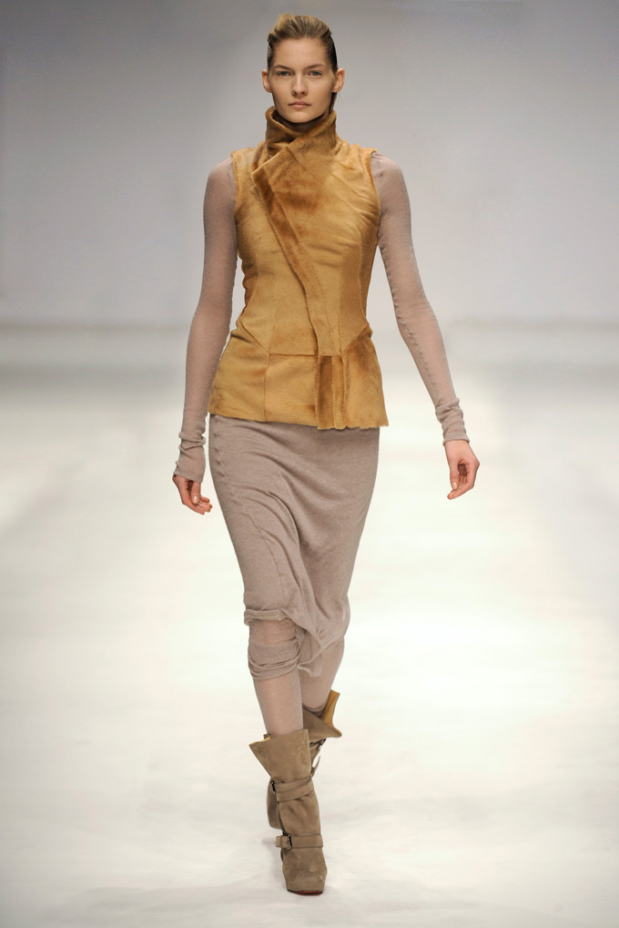 AW 1011 Look4