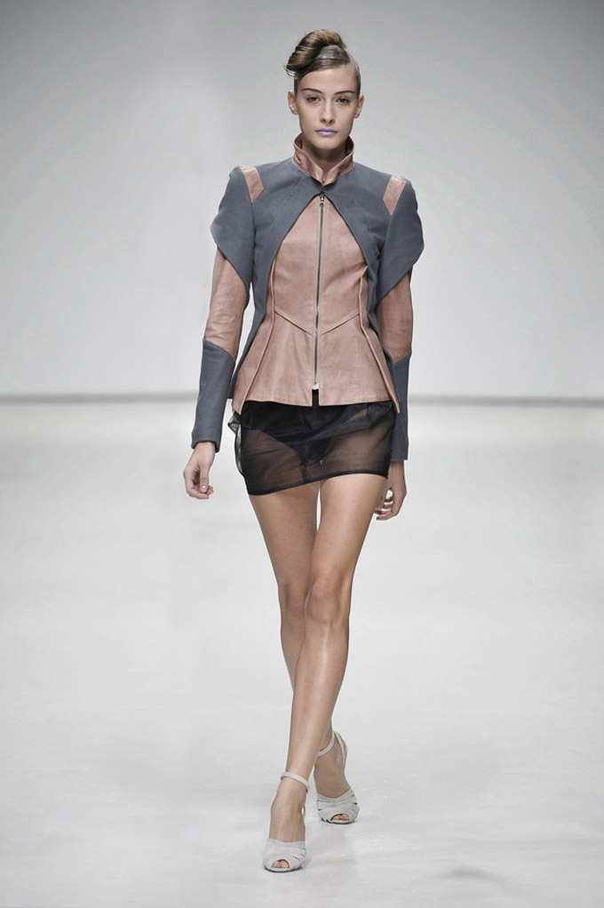 AW 0809 Look23