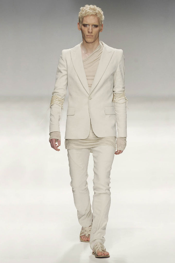 AW 0809 Look2